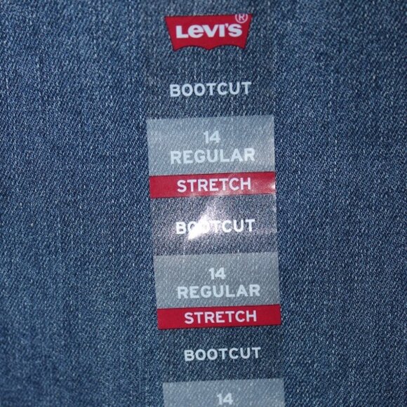 Levis Boot Cut Stretch Jeans. - Picture 5 of 5